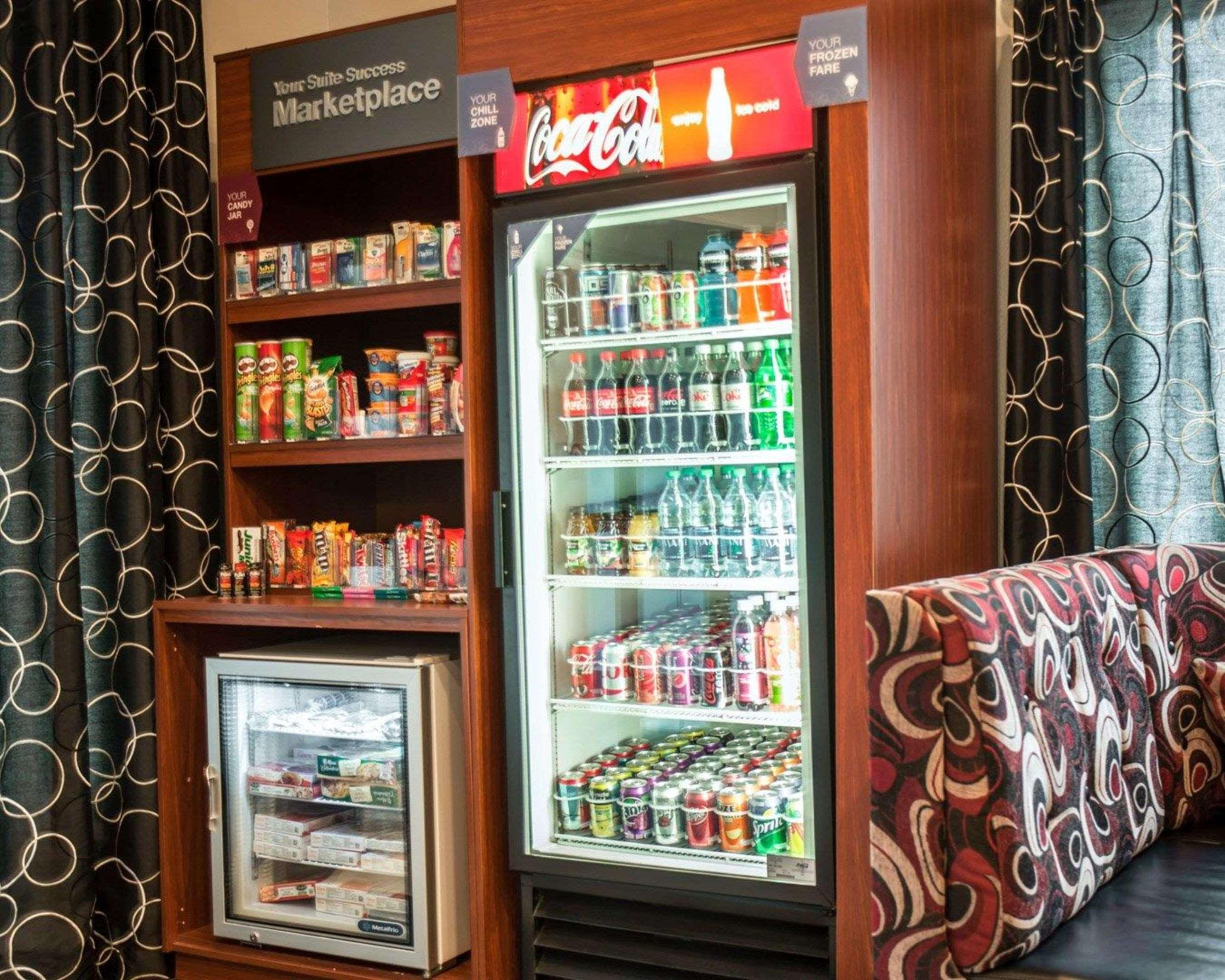 纳什维尔机场舒适套房酒店 外观 照片